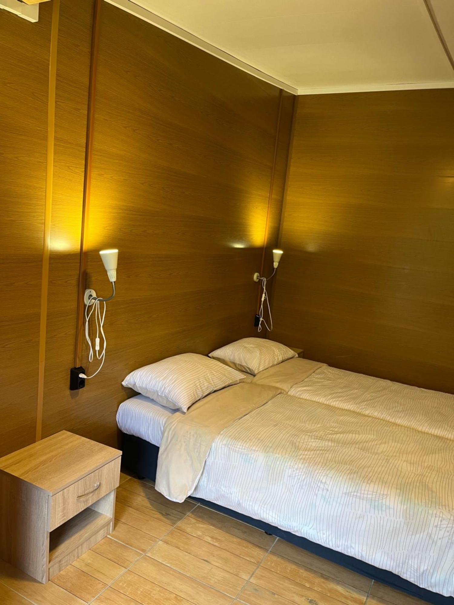 Family Hotel Globus Golden Sands Exterior photo