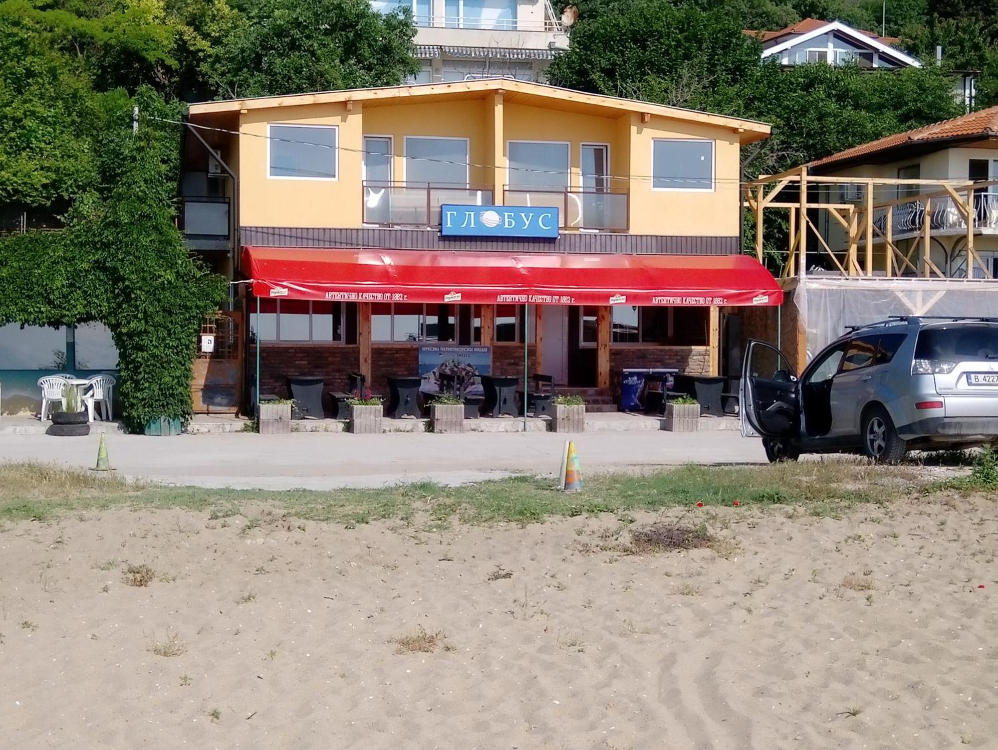 Family Hotel Globus Golden Sands Exterior photo